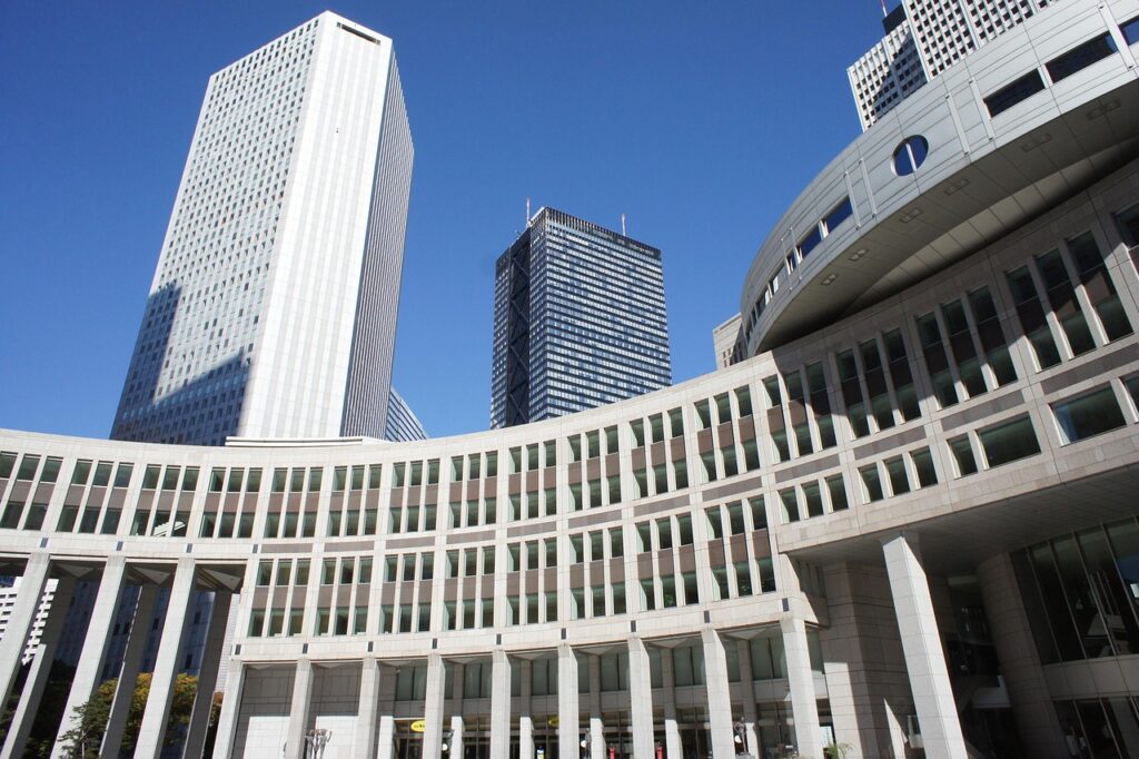 ノンアイロンシャツとインナーの相性はどう選ぶべき？