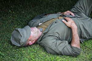 男性におすすめの制服下に着るインナーは？