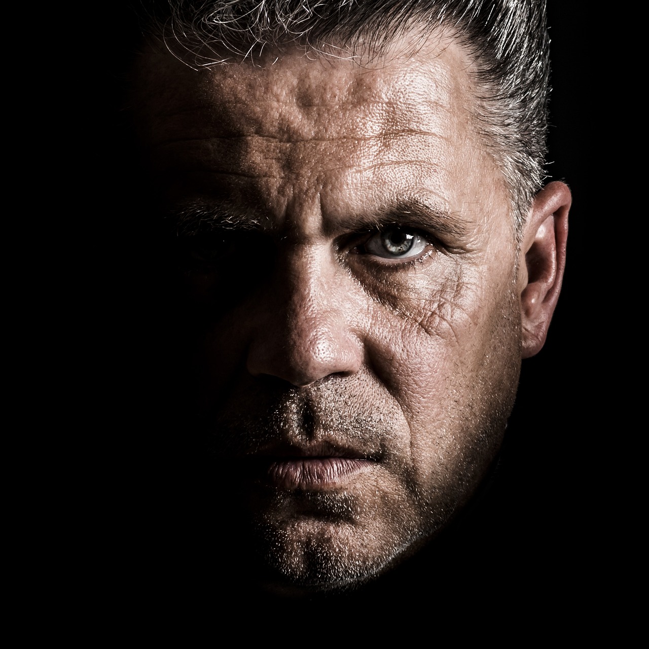 加齢臭対策に効果的な男性向けインナーとは？