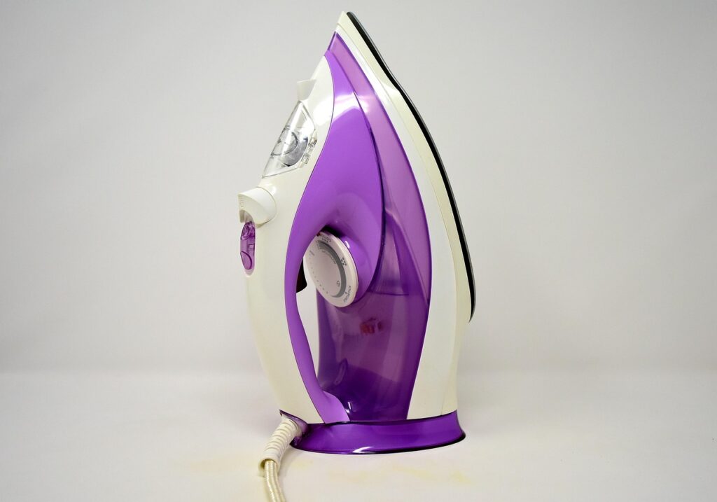 アイロンいらないインナーでおすすめのメンズファッションは？