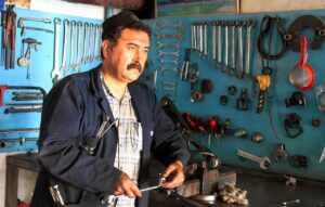 ワイシャツの汗対策に最適なグッズやインナーは？